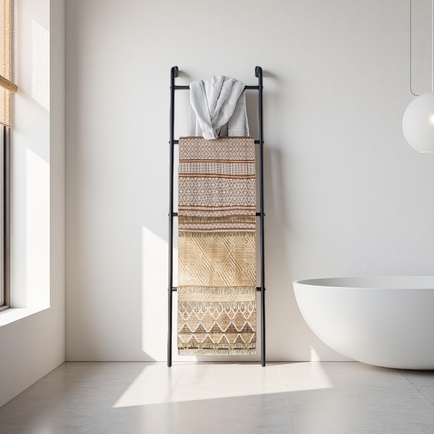 Space-Saving Freestanding Metal Blanket Ladder (4-Tier)