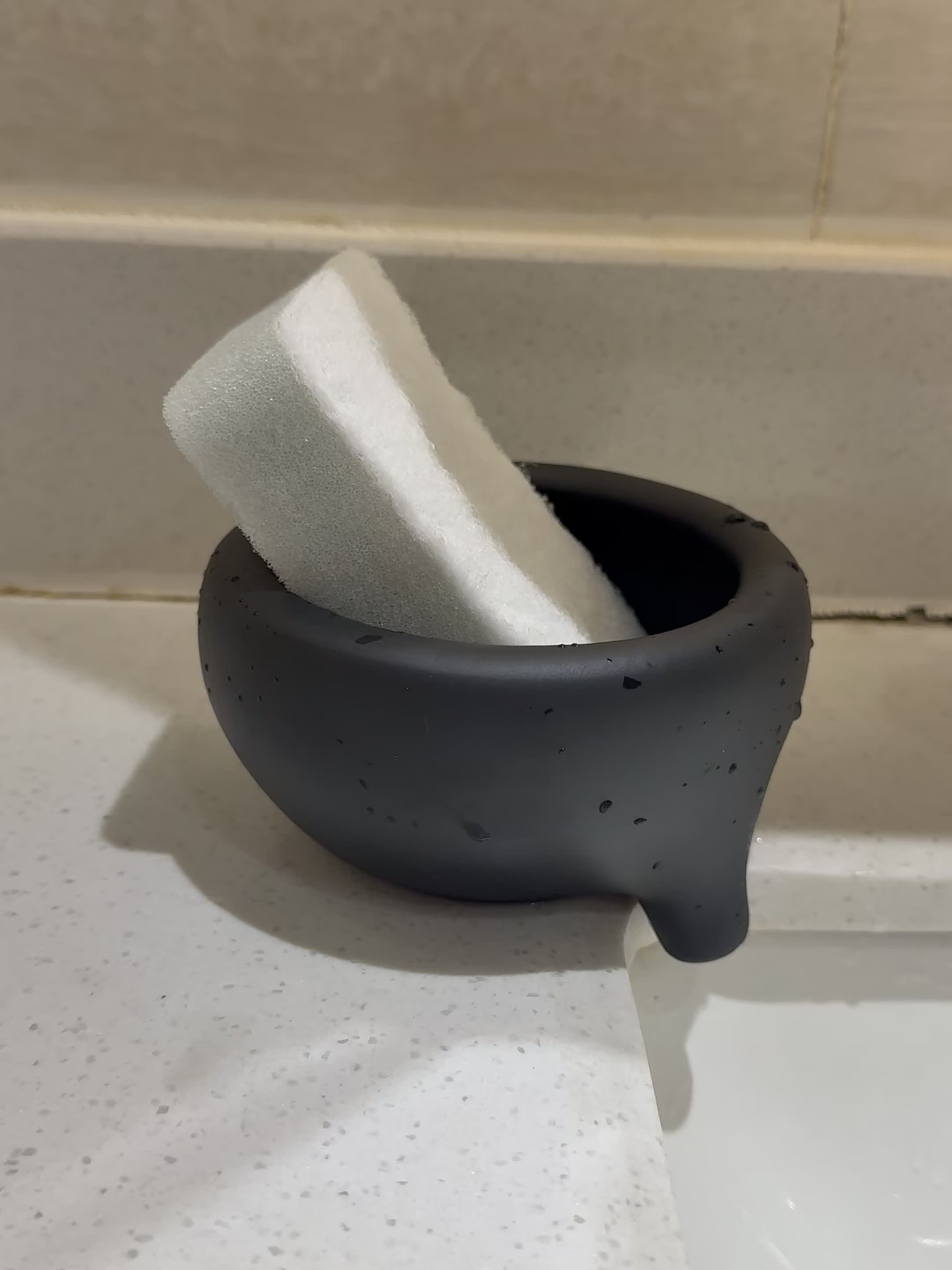 Self-Draining Matte Black Soap Dish (Anti-Slip Base)