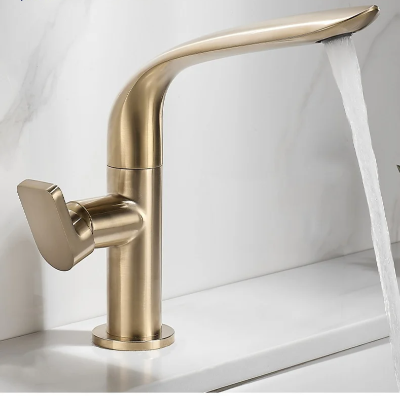 360° Swivel Single-Handle Solid Brass Bathroom Sink Faucet