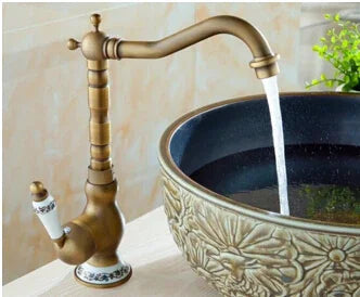 Antique Gold 360° Swivel Sink Faucet (Single-Handle)