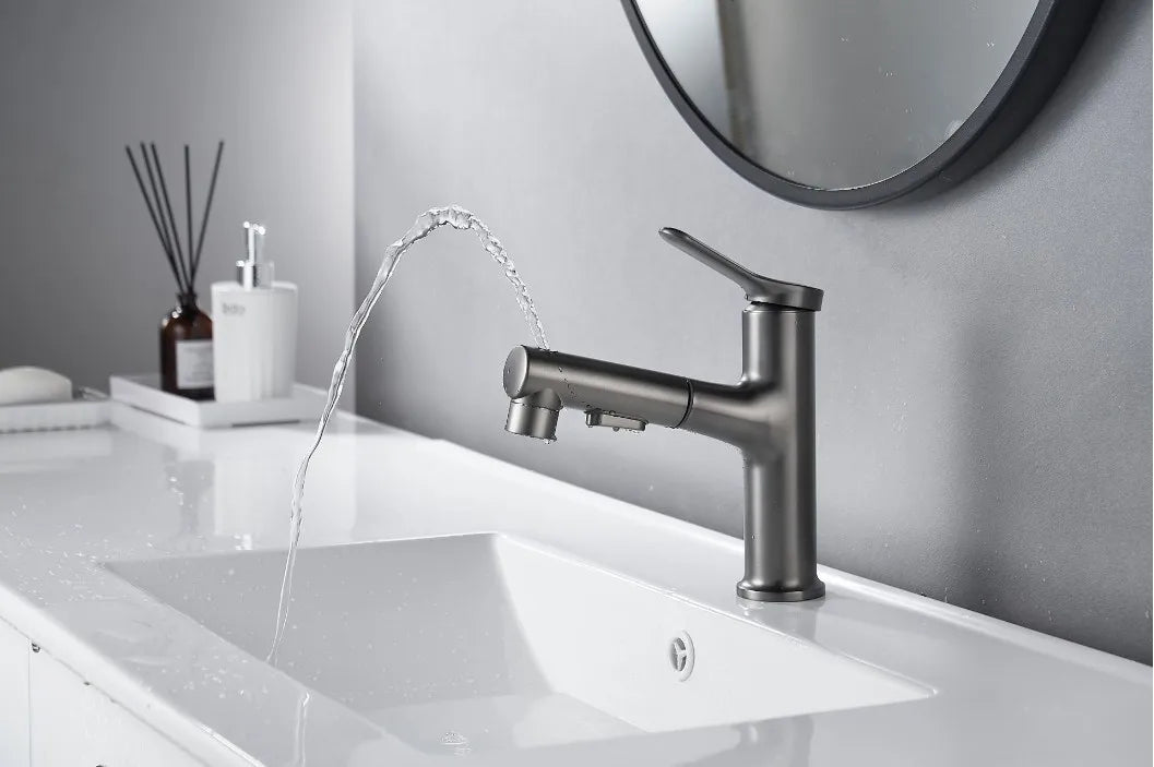 Brass Pull-Out Bathroom Faucet With Ceramic Valve (Single-Hole)