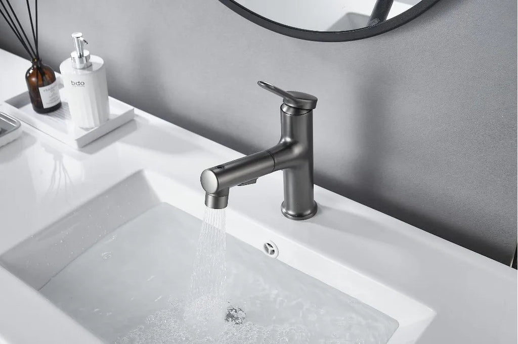 Brass Pull-Out Bathroom Faucet With Ceramic Valve (Single-Hole)