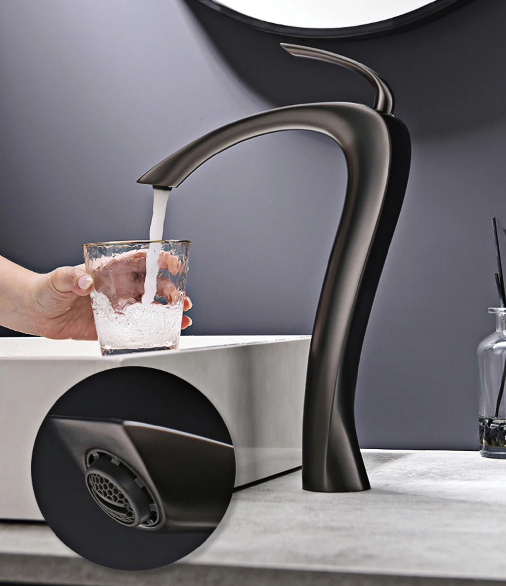 Brass Single-Handle Anti-Leak Ceramic Cartridge Bathroom Faucet (Single-Hole Deck Mount)