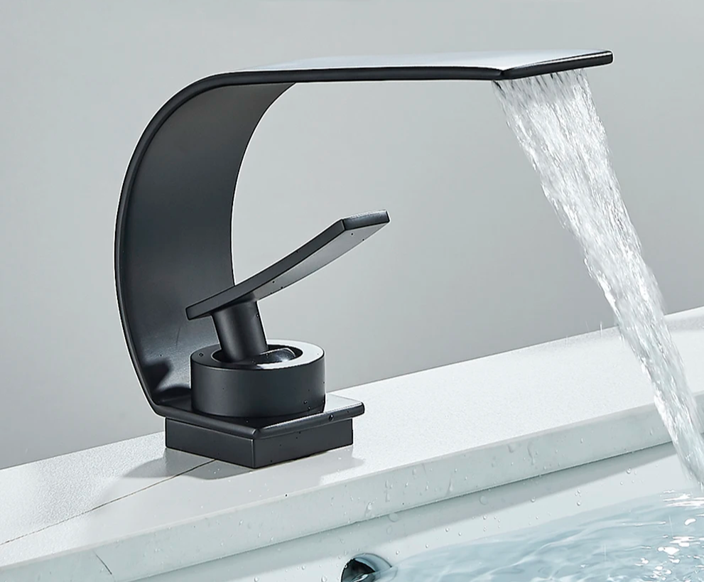 Brass Waterfall Single-Handle Bathroom Faucet (Deck-Mount Single Hole)