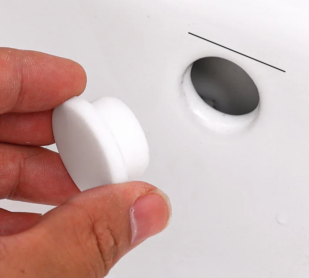 Click-In Universal Sink & Tub Overflow Cover