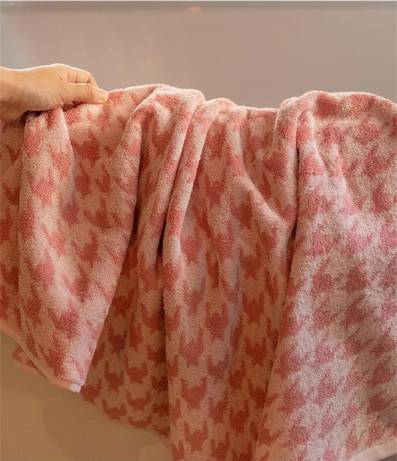 Combed Cotton Houndstooth Jacquard Face Towel