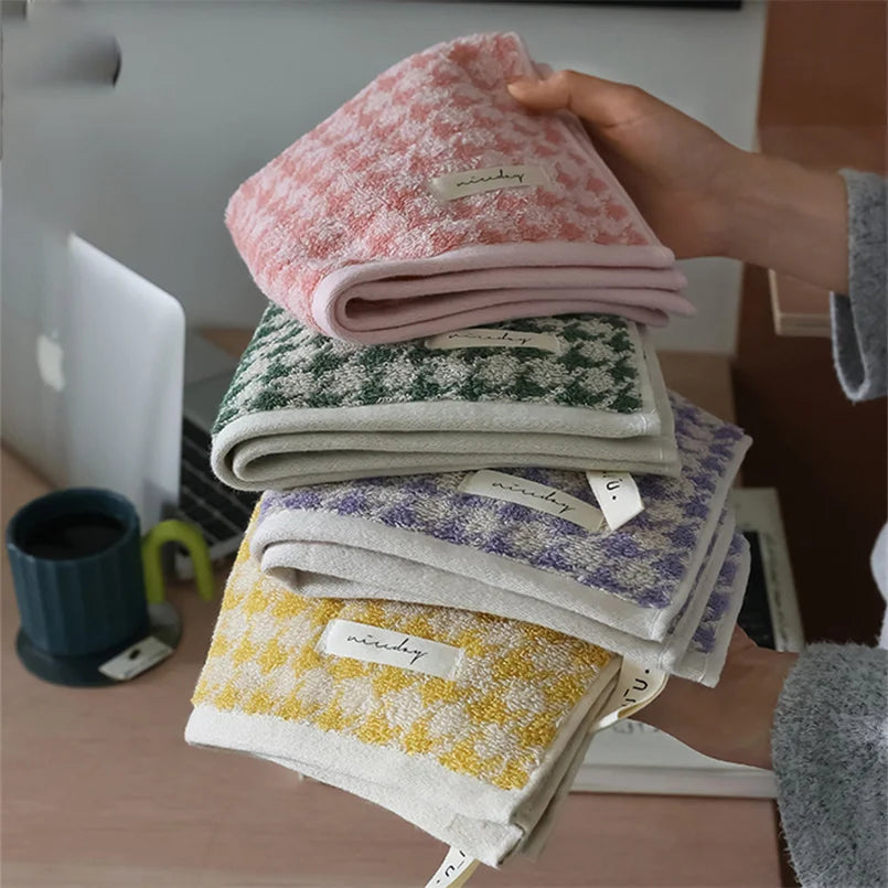 Combed Cotton Houndstooth Jacquard Face Towel