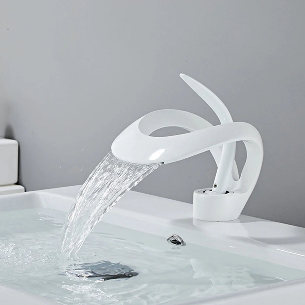 Corrosion-Resistant Brass Waterfall Bathroom Faucet (Single-Hole Deck-Mount)