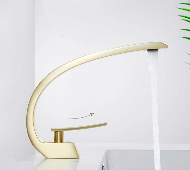 Curved Brass Single-Handle Bathroom Sink Faucet