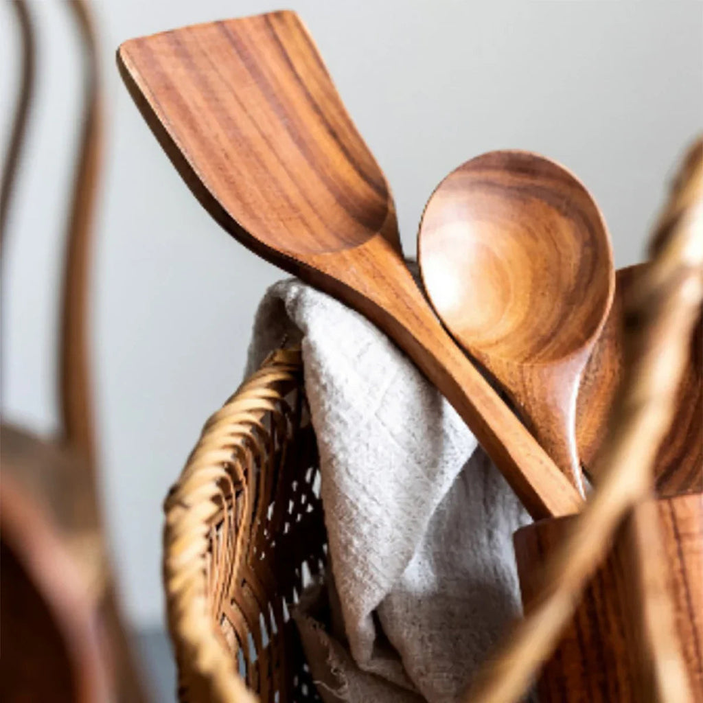 Eco-Friendly Non-Scratch Wooden Utensil Set (With Storage Bucket)