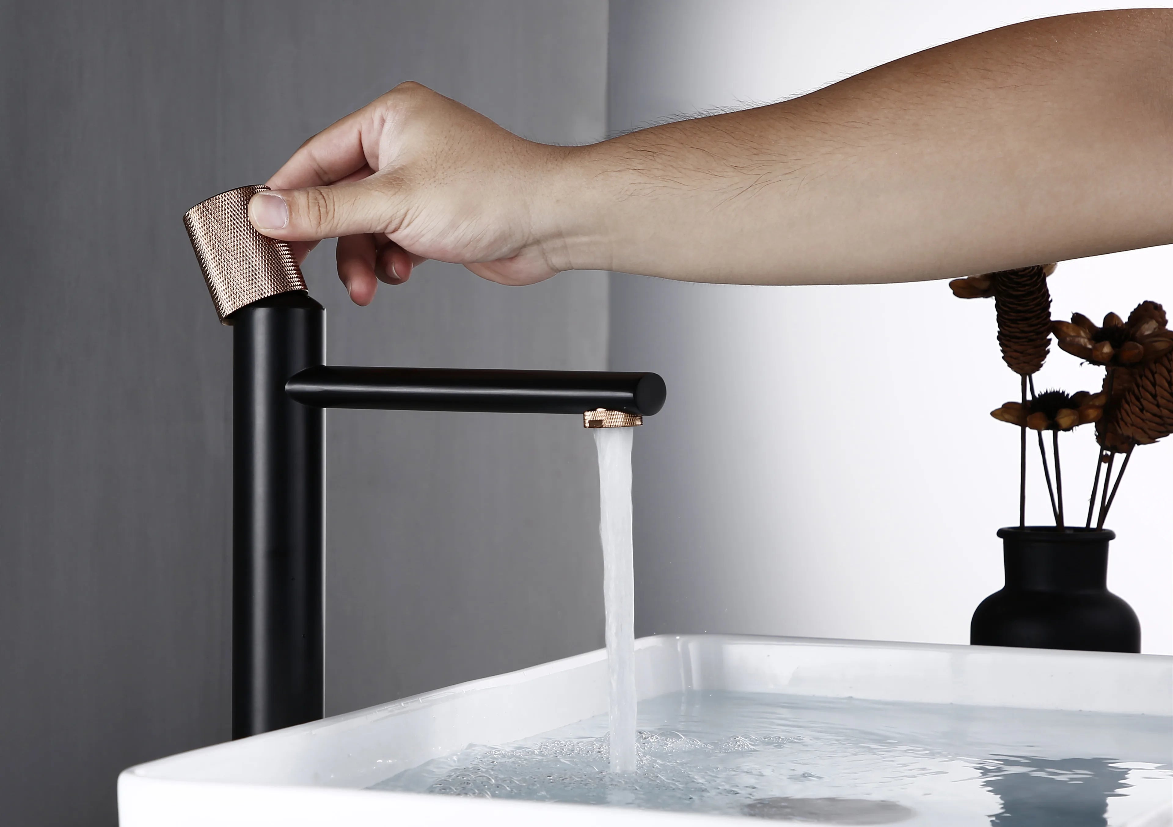 Knurled Handle Brass & Stainless Steel Basin Faucet