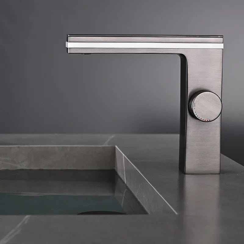 LED Temperature Display Solid Brass Ceramic Disc Bathroom Faucet