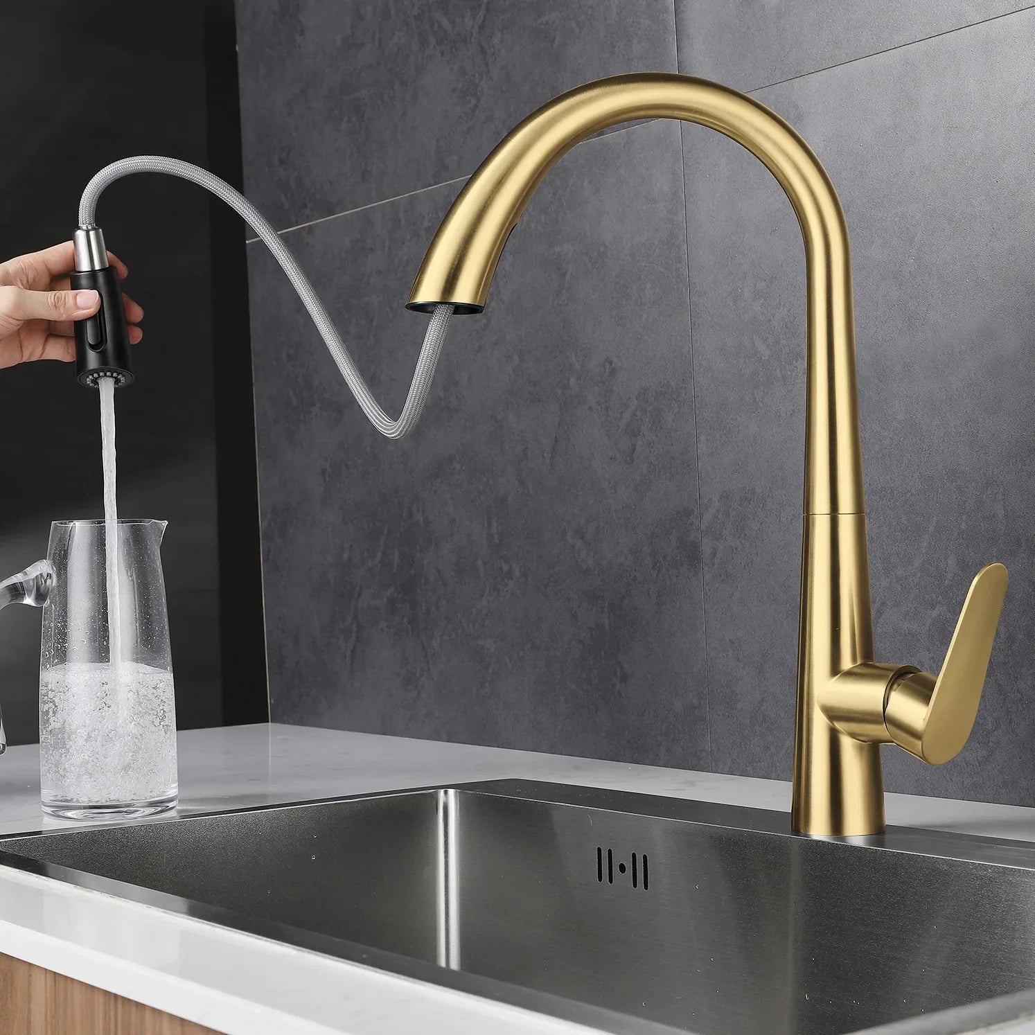Pull-Out 304 Stainless Steel Kitchen Faucet (Deck-Mounted)