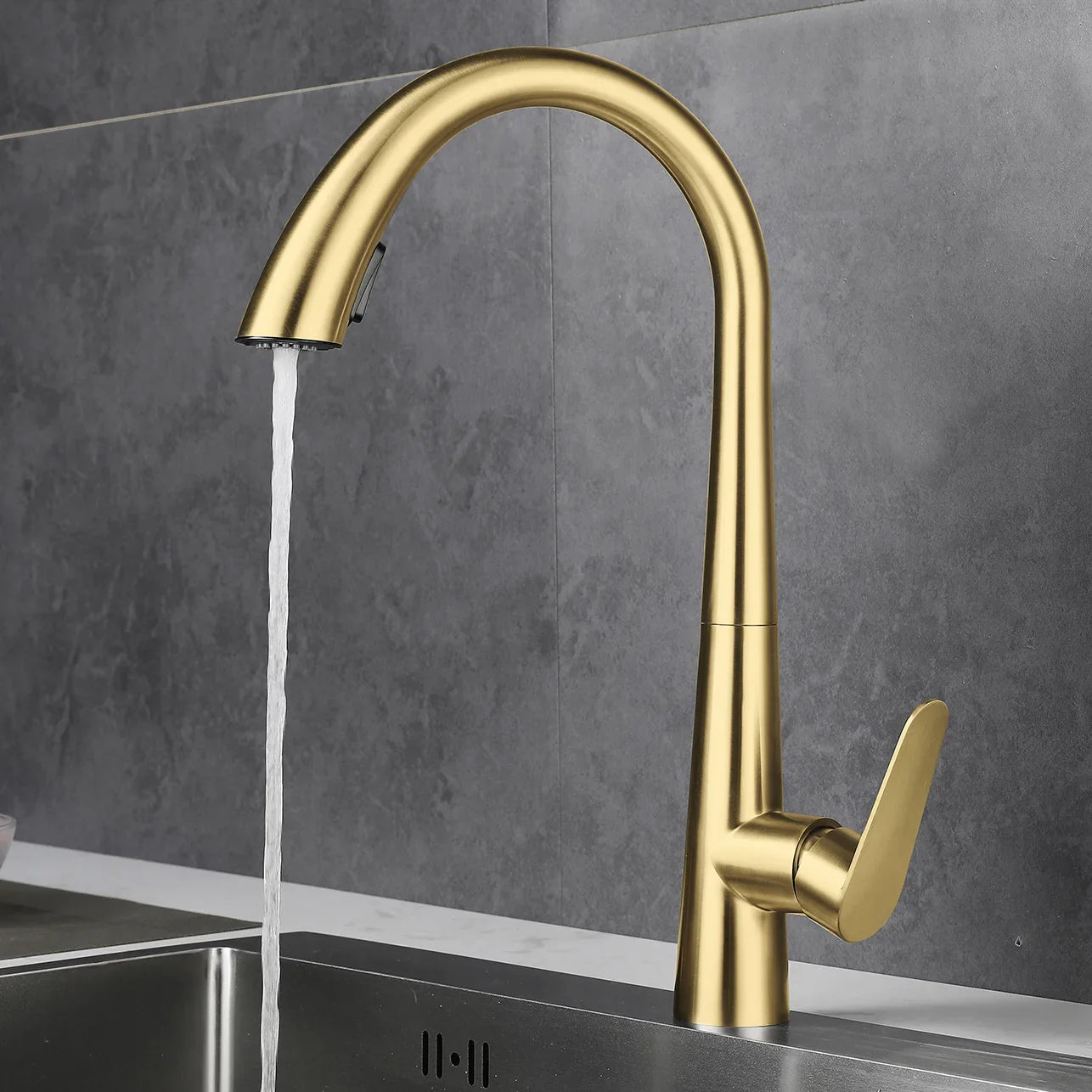 Pull-Out 304 Stainless Steel Kitchen Faucet (Deck-Mounted)