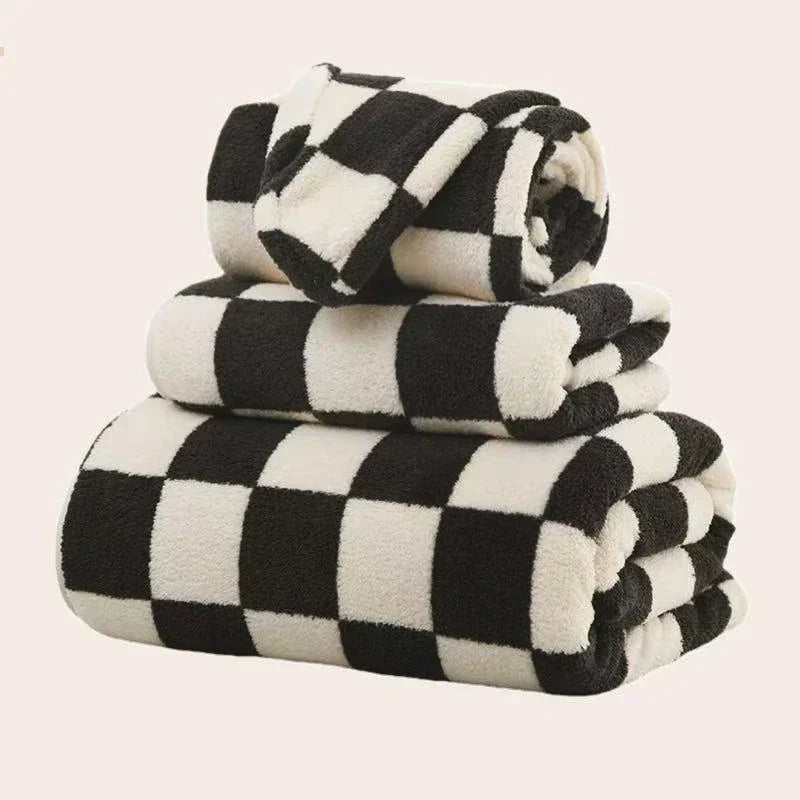 Quick-Drying & Absorbent Coral Fleece Bath Towel Set (Set of 2)