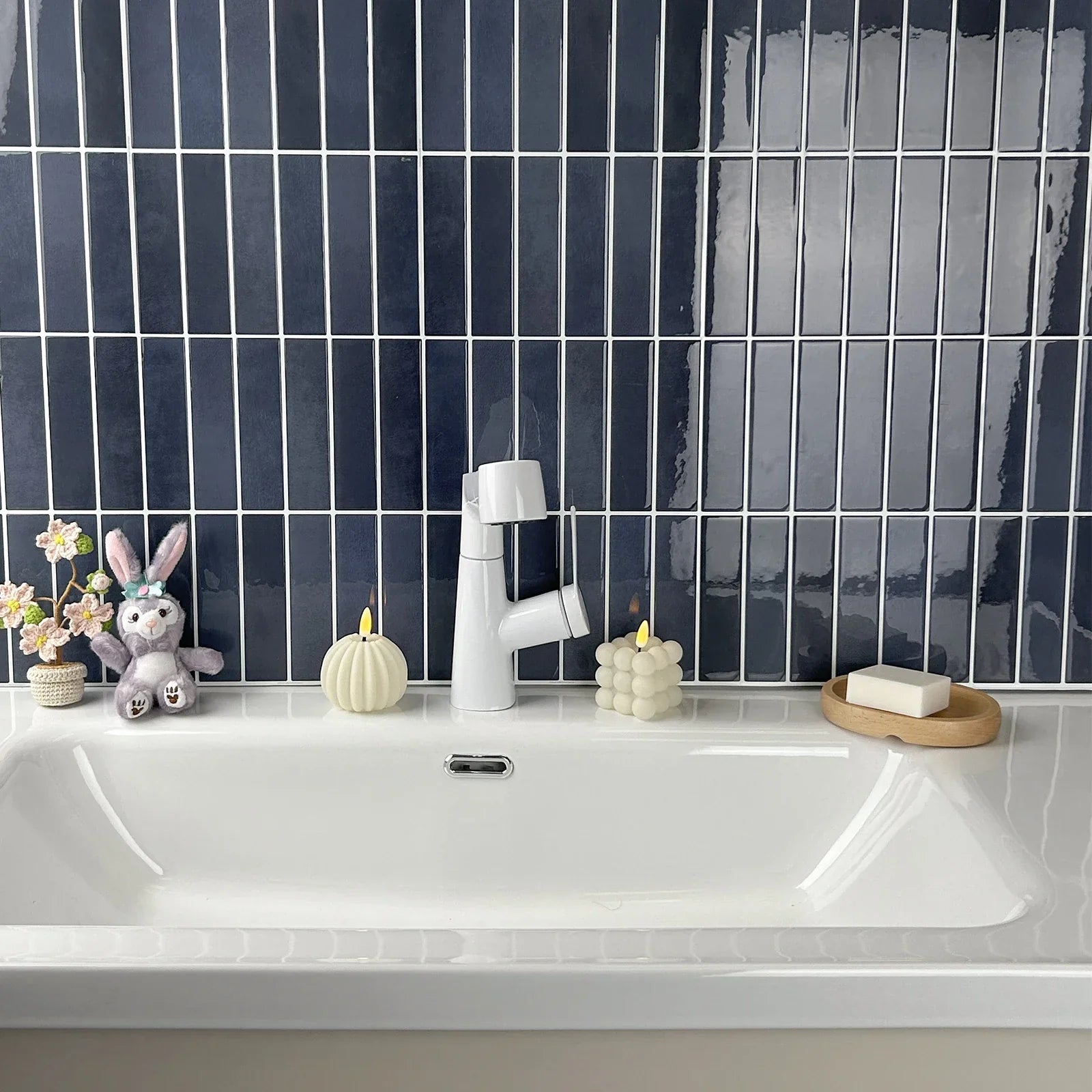 Realistic 3D Glossy Peel-And-Stick Wall Tile Sticker (Removable)