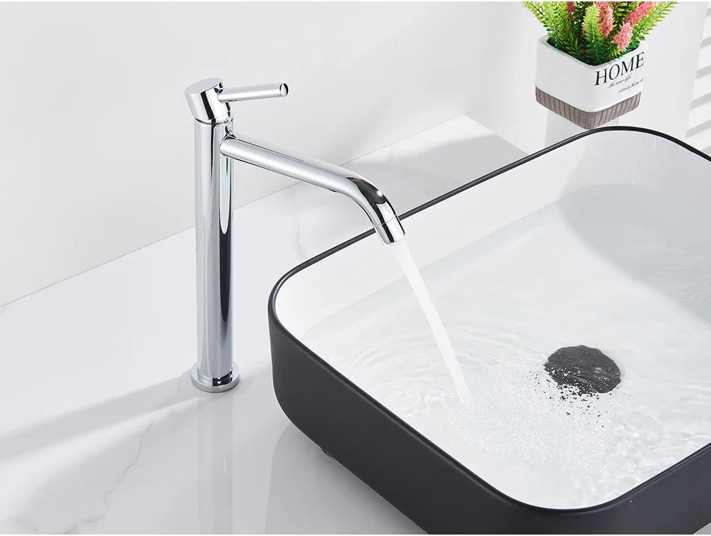 Single-Handle Ceramic Valve Basin Faucet (Single-Hole Deck-Mount)
