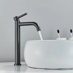 Single-Handle Ceramic Valve Basin Faucet (Single-Hole Deck-Mount)