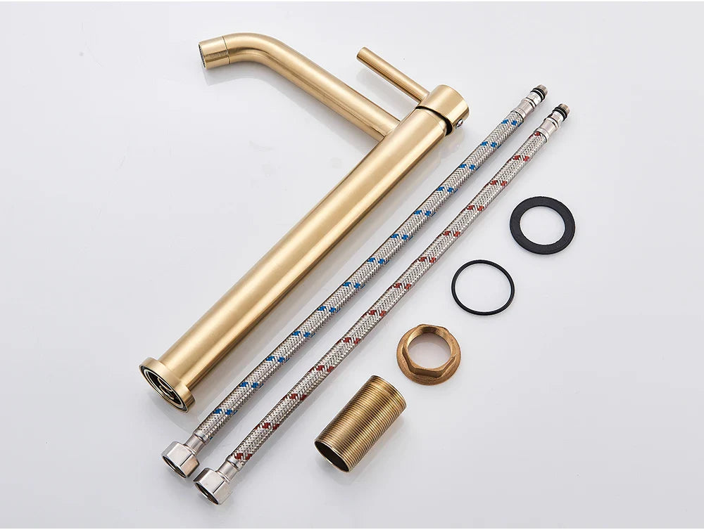 Single-Handle Ceramic Valve Basin Faucet (Single-Hole Deck-Mount)