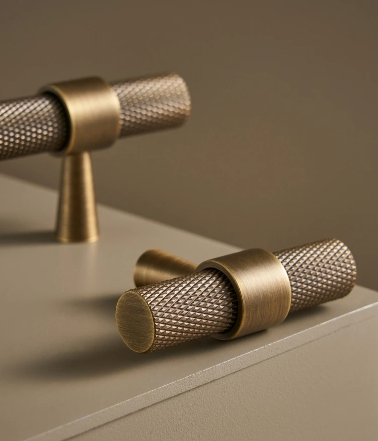 Solid Brass Art Deco Knurled T-Bar Handle (224mm Hole Spacing)