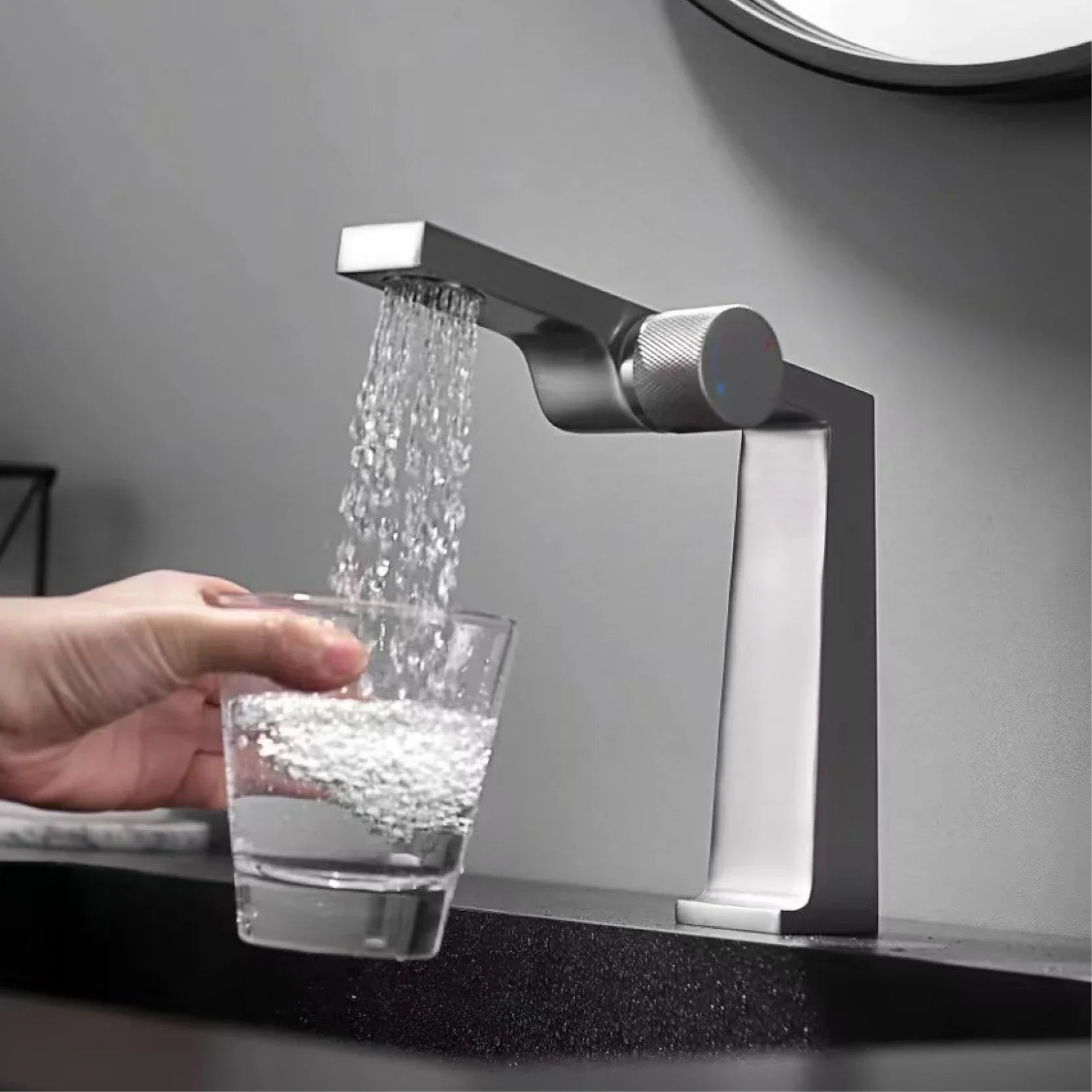 Solid Brass Brushed Rose Gold Single-Handle Bathroom Faucet (Single-Hole Deck-Mount)