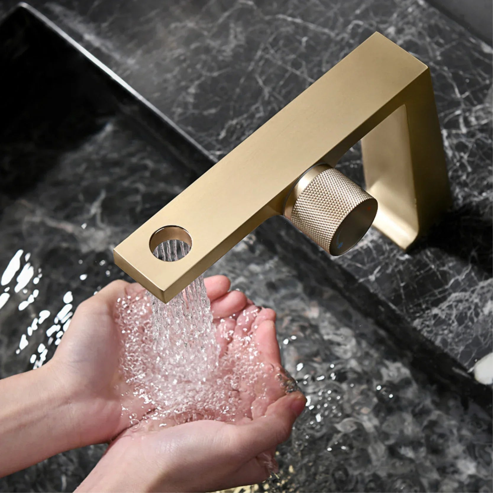 Solid Brass Brushed Rose Gold Single-Handle Bathroom Faucet (Single-Hole Deck-Mount)