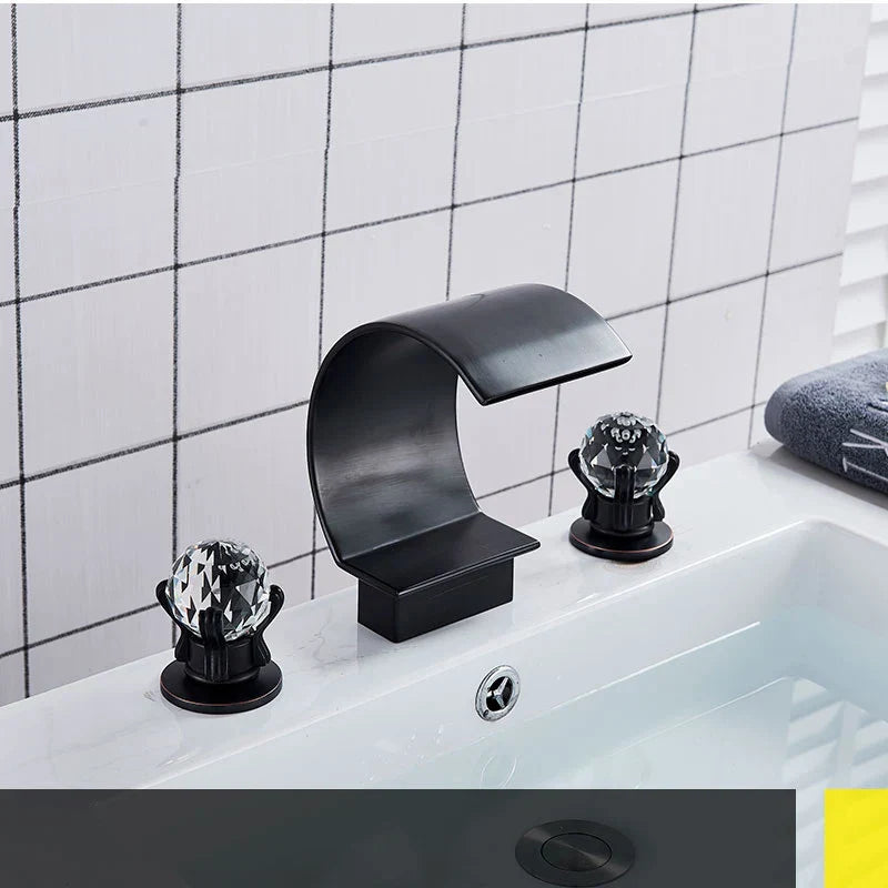 Solid Brass Ceramic-Disc Bathroom Faucet (Widespread 3-Hole)