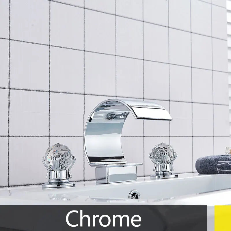 Solid Brass Ceramic-Disc Bathroom Faucet (Widespread 3-Hole)