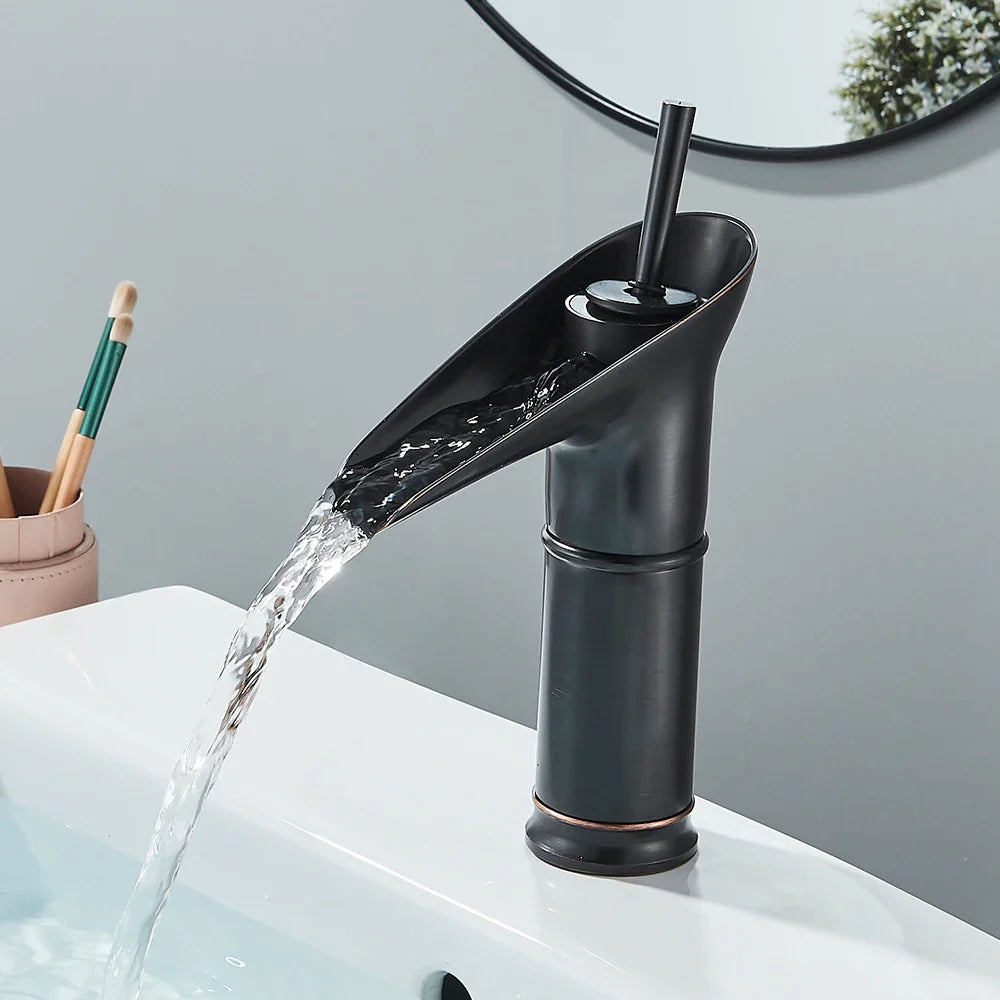 Solid Brass Ceramic Valve Waterfall Basin Faucet (Single-Hole Deck-Mount)