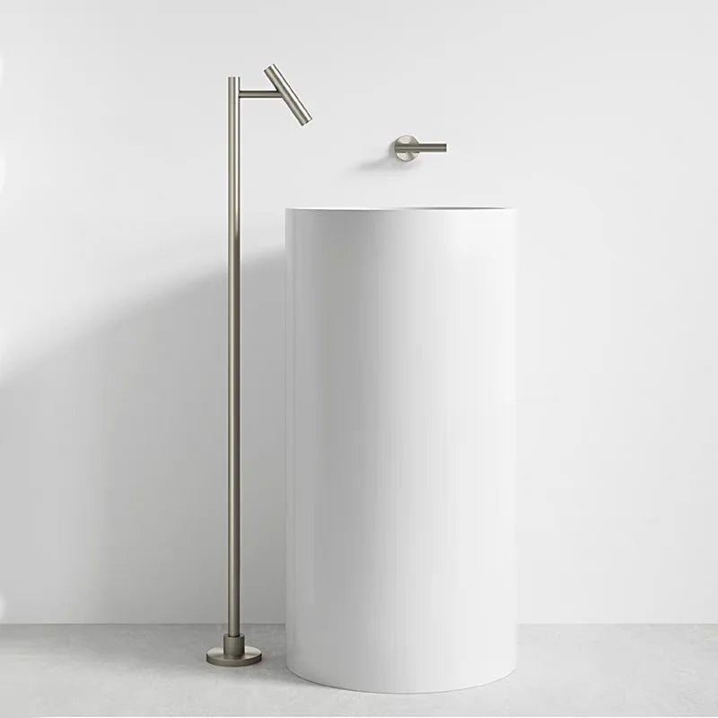 Solid Brass Single-Handle Floor-Mounted Faucet
