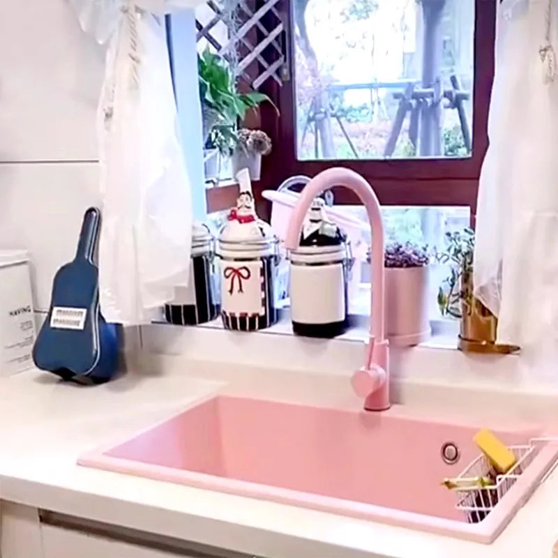 Solid Brass Single-Lever Bathroom Faucet (Deck-Mount)