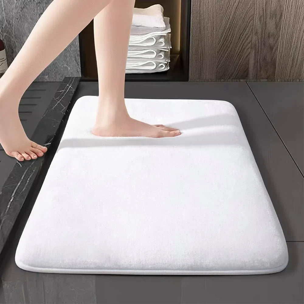 Ultra-Soft Coral Velvet Non-Slip Bath Mat