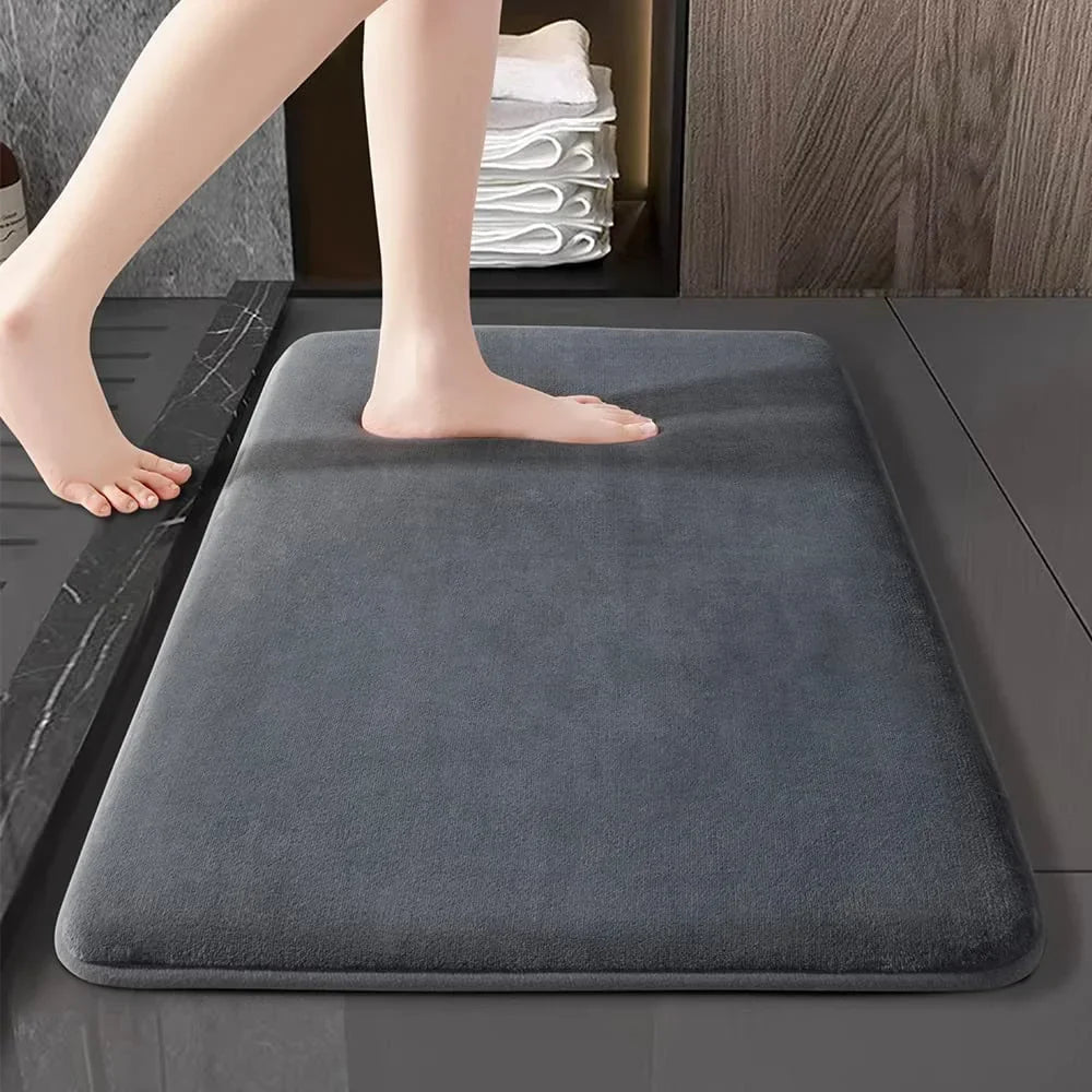 Ultra-Soft Coral Velvet Non-Slip Bath Mat