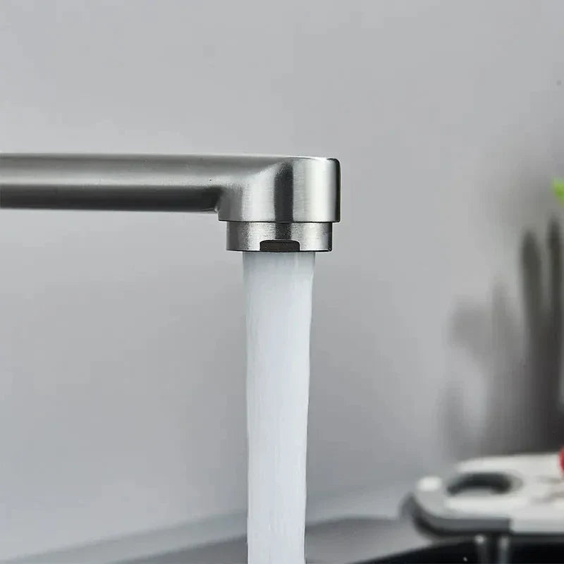 Wall-Mounted 360° Swivel Pull-Out Spray Mixer Tap