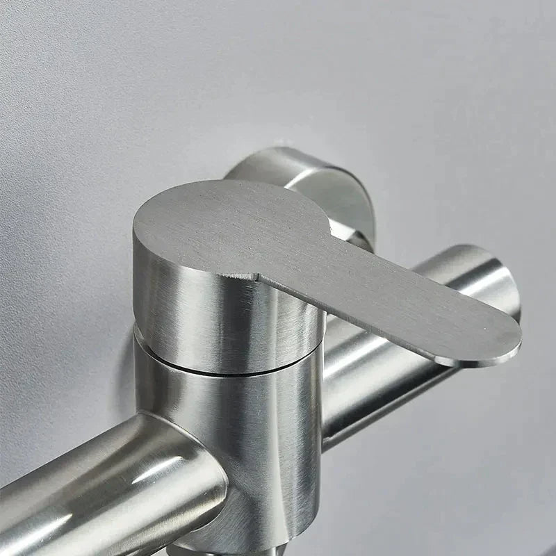 Wall-Mounted 360° Swivel Pull-Out Spray Mixer Tap