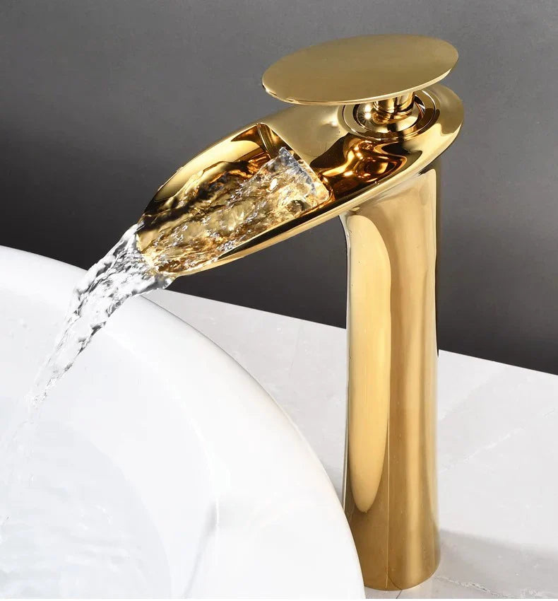 Waterfall Spout Brass Body & Ceramic Valve Basin Faucet (Single-Hole Deck-Mount)