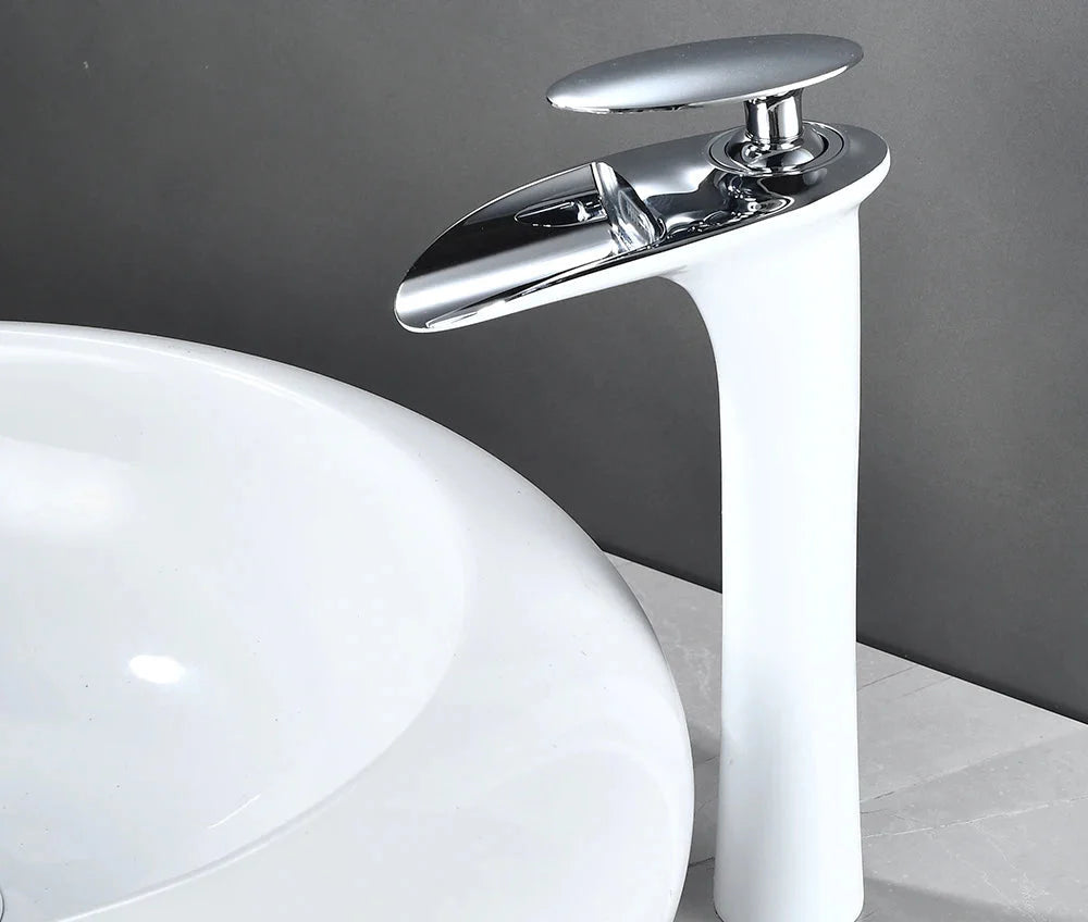 Waterfall Spout Brass Body & Ceramic Valve Basin Faucet (Single-Hole Deck-Mount)