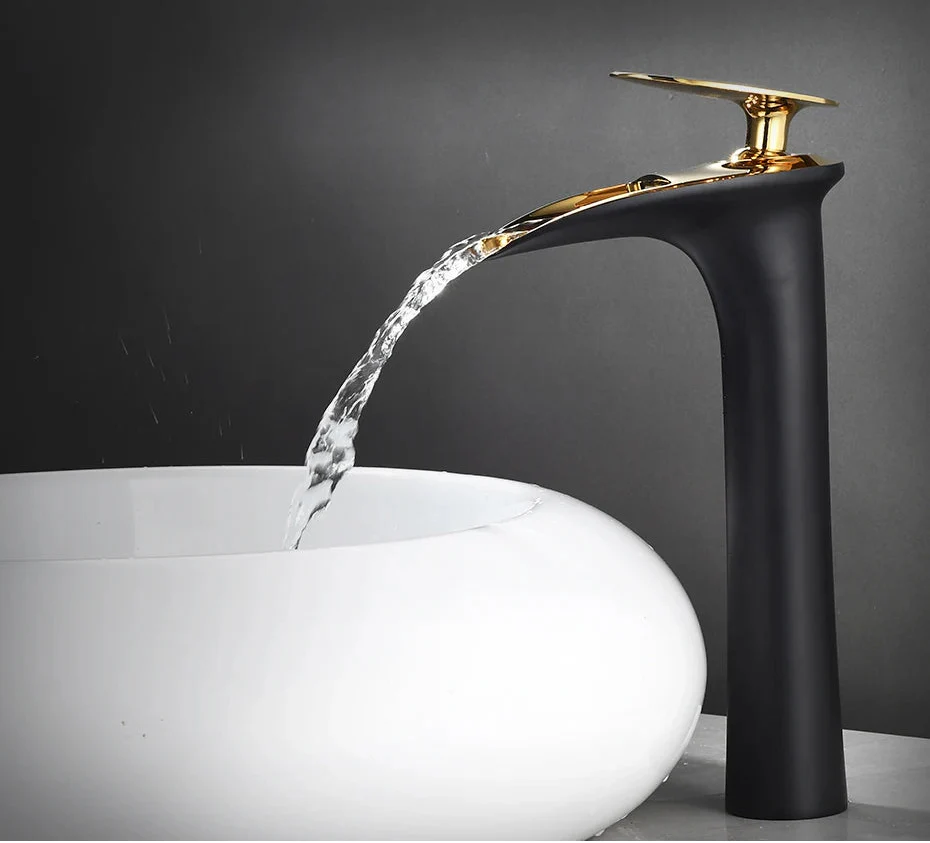 Waterfall Spout Brass Body & Ceramic Valve Basin Faucet (Single-Hole Deck-Mount)