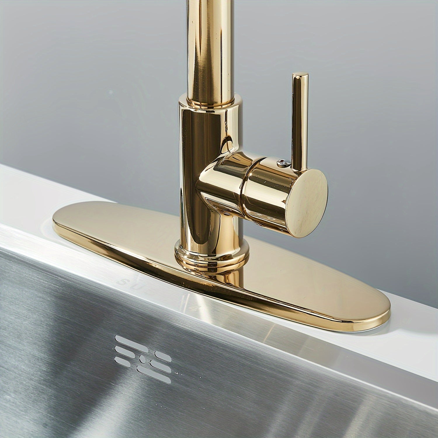 Brass 360° Swivel Kitchen Faucet (Hydroelectric LED)